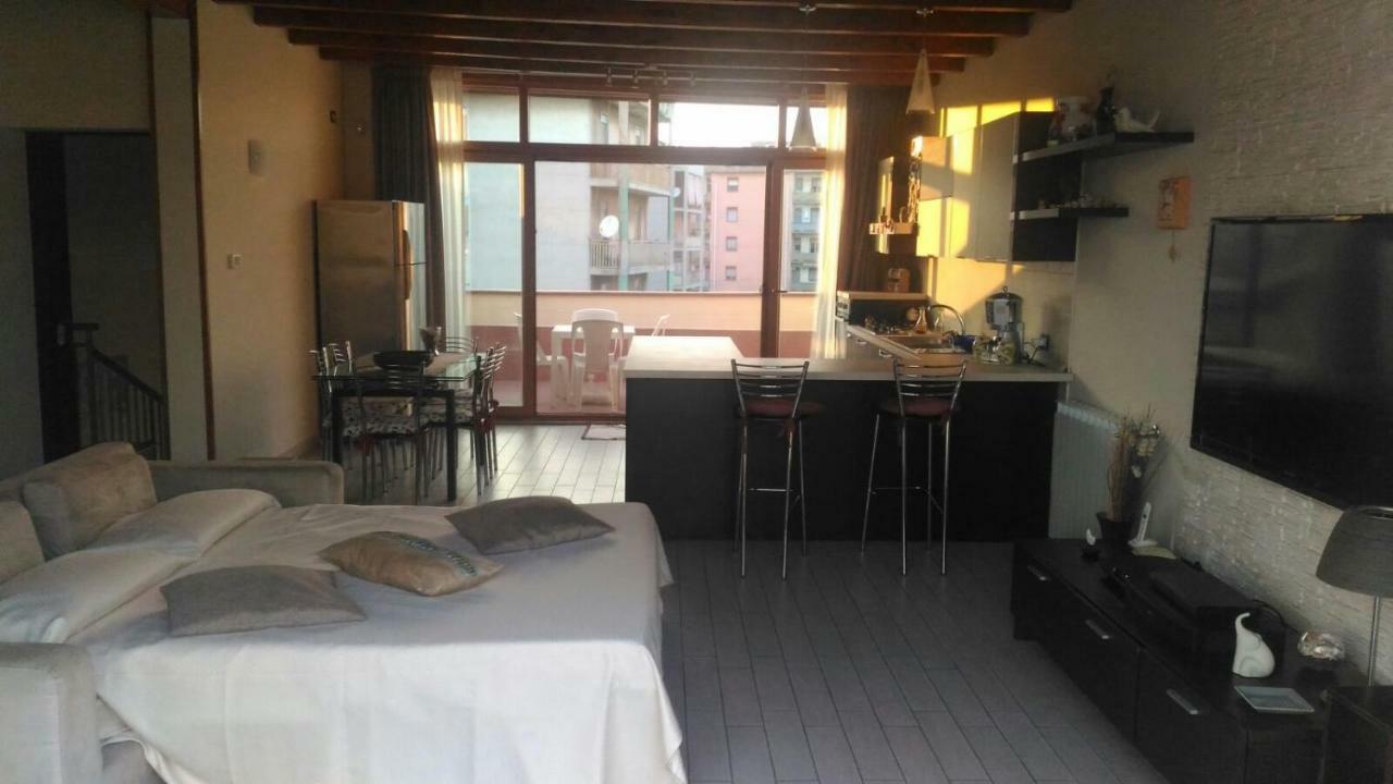 Apartamento A Due Passi Da Tutto Catania Exterior foto