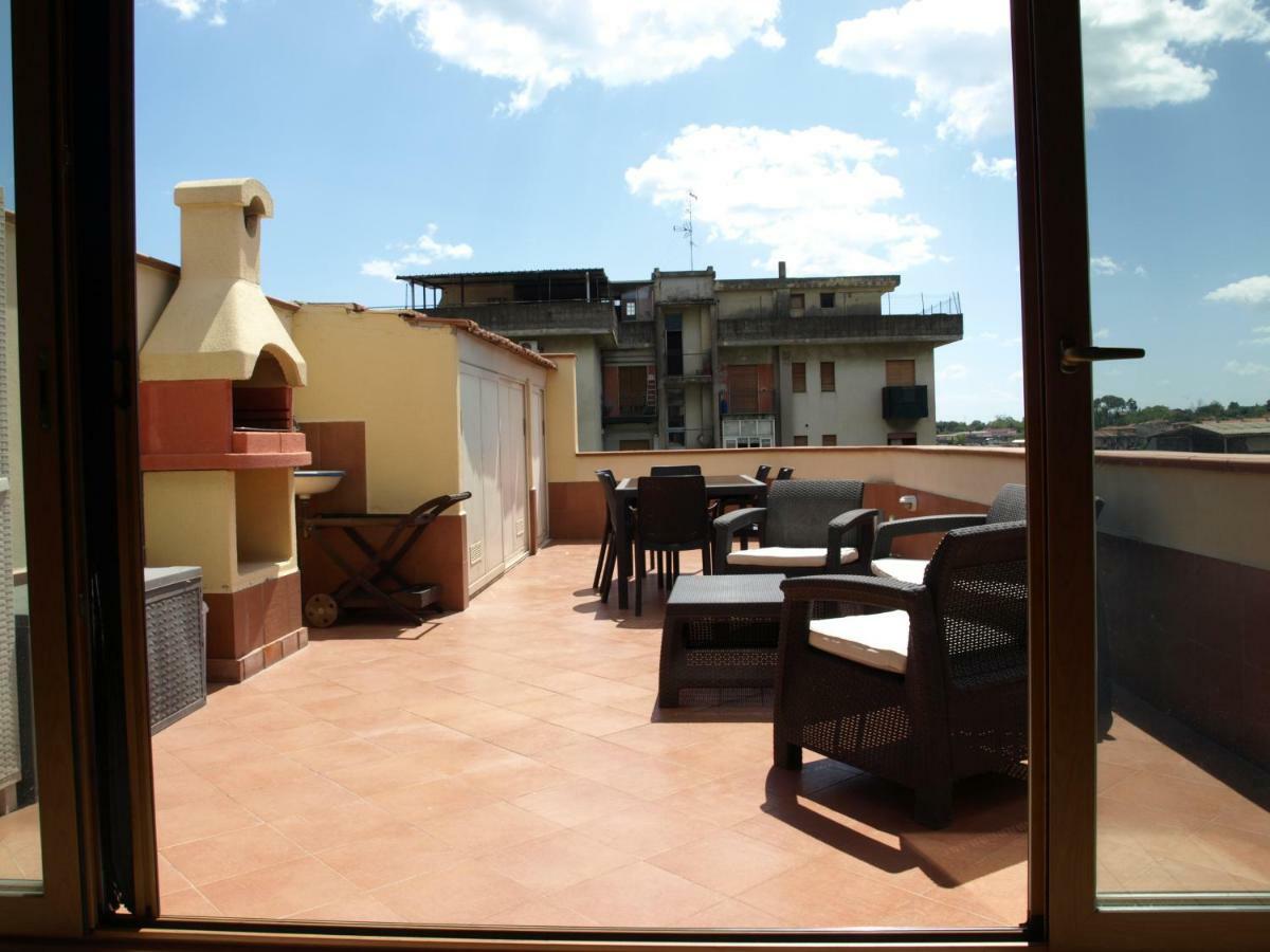 Apartamento A Due Passi Da Tutto Catania Exterior foto